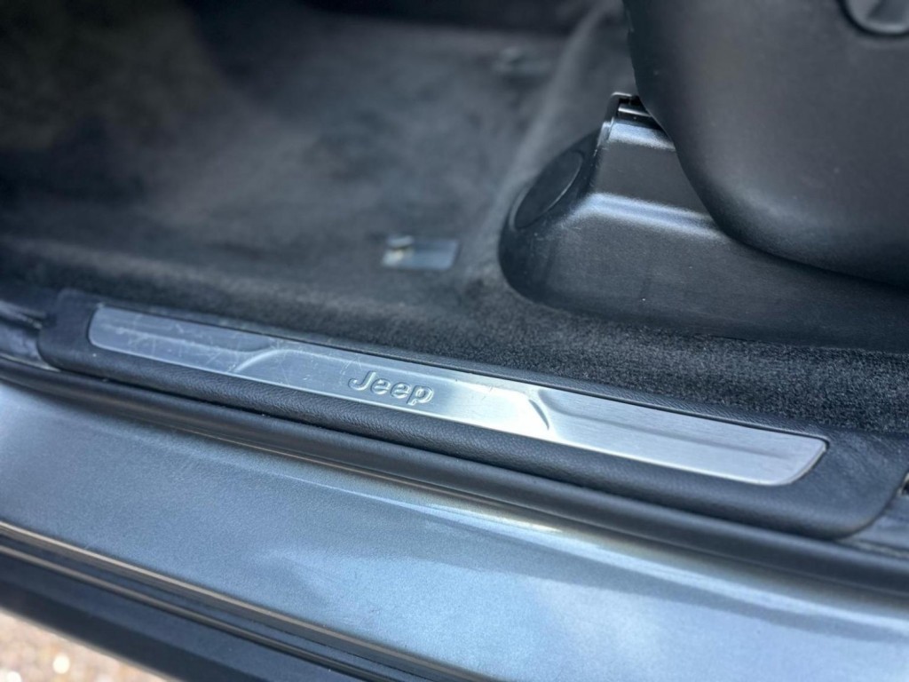 JEEP GRAND CHEROKEE 3.0 CRD Limited 4WD 5dr 2013