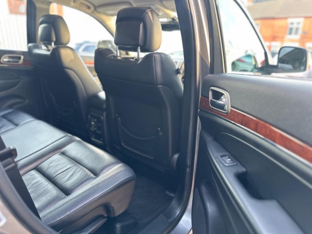 JEEP GRAND CHEROKEE 3.0 CRD Limited 4WD 5dr 2013