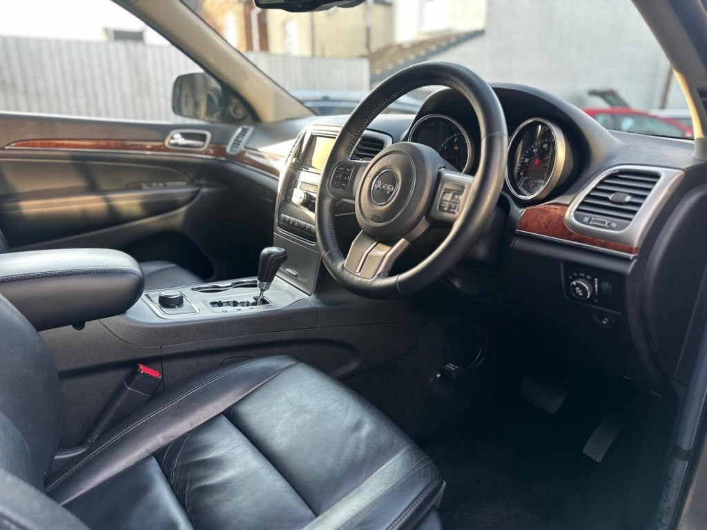 JEEP GRAND CHEROKEE 3.0 CRD Limited 4WD 5dr 2013