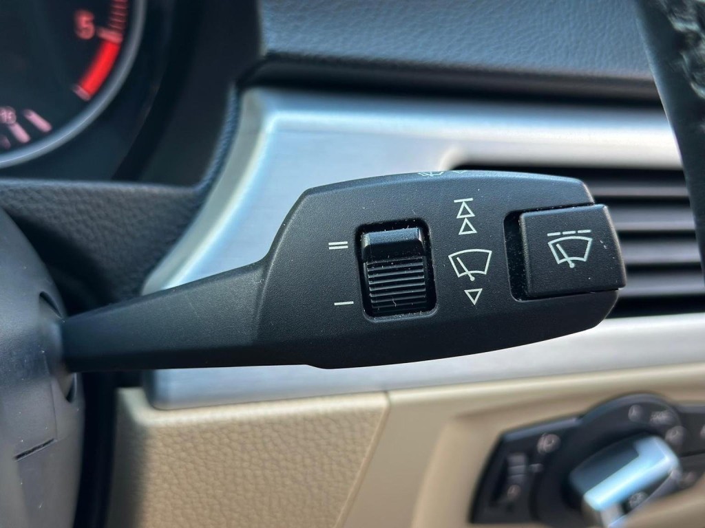 BMW 3 SERIES 2.0 318d M Sport Business Edition Euro 5 4dr 2010