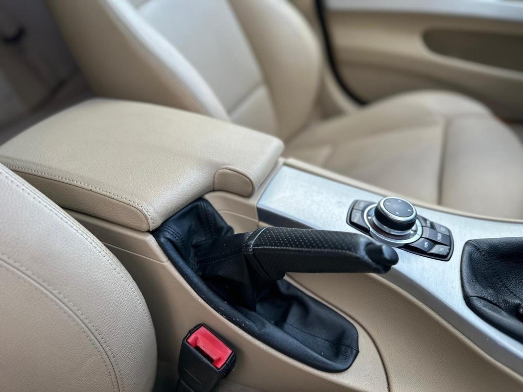 BMW 3 SERIES 2.0 318d M Sport Business Edition Euro 5 4dr 2010