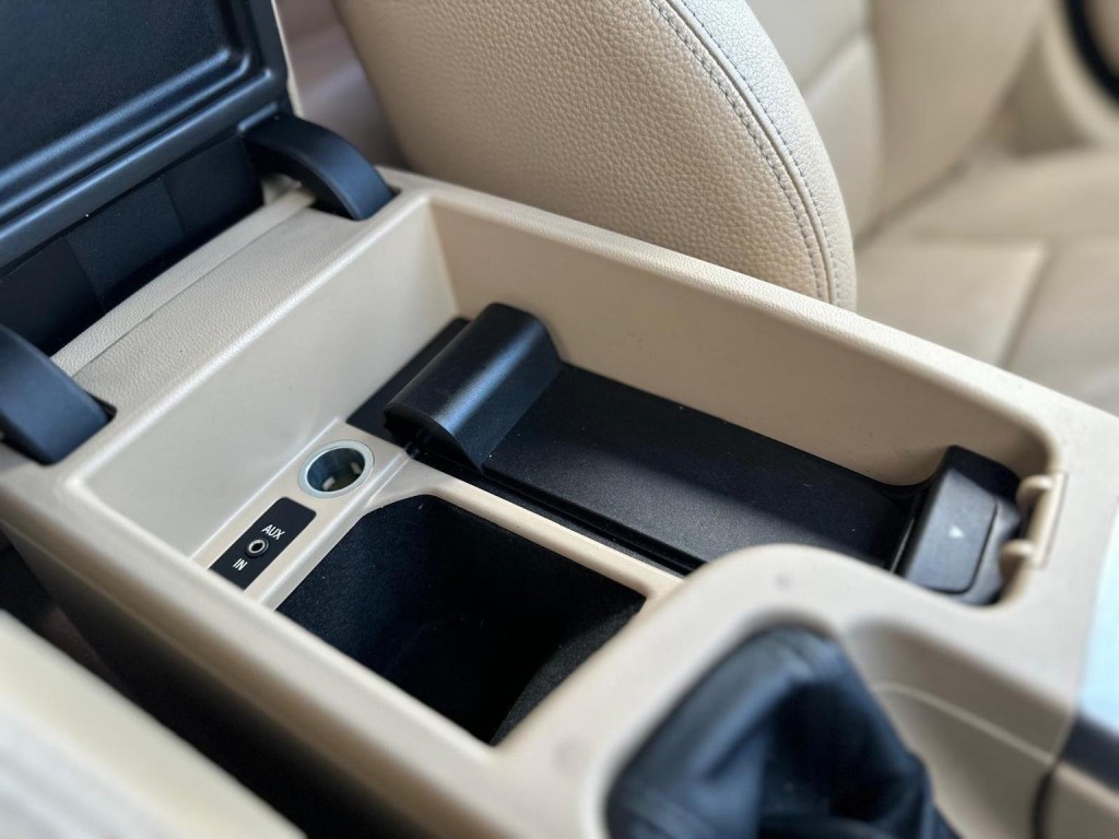 BMW 3 SERIES 2.0 318d M Sport Business Edition Euro 5 4dr 2010