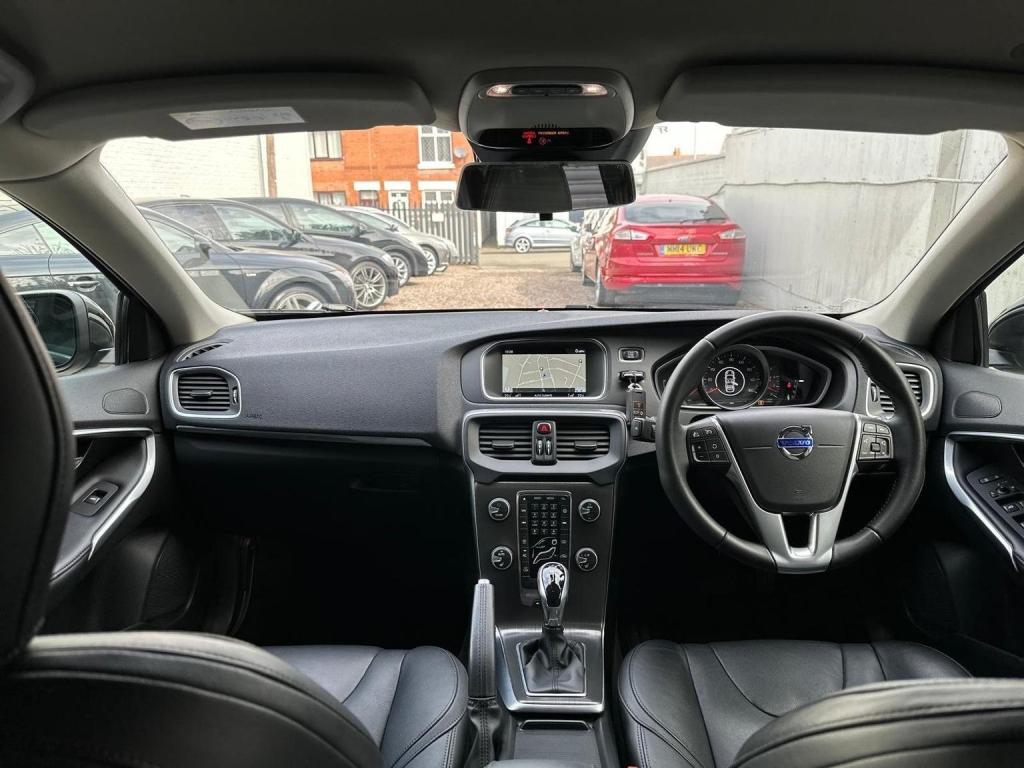 VOLVO V40 2.0 D4 SE Lux Nav Geartronic Euro 6 (s/s) 5dr 2015