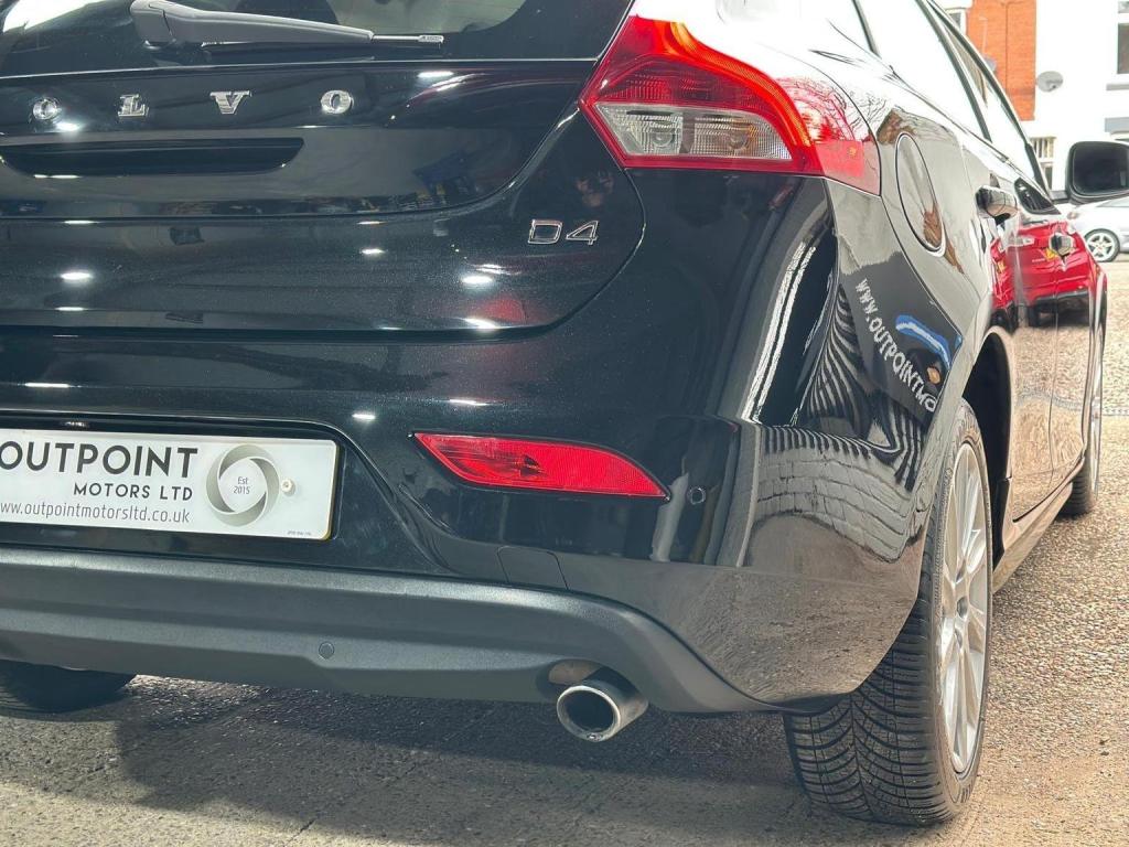 VOLVO V40 2.0 D4 SE Lux Nav Geartronic Euro 6 (s/s) 5dr 2015