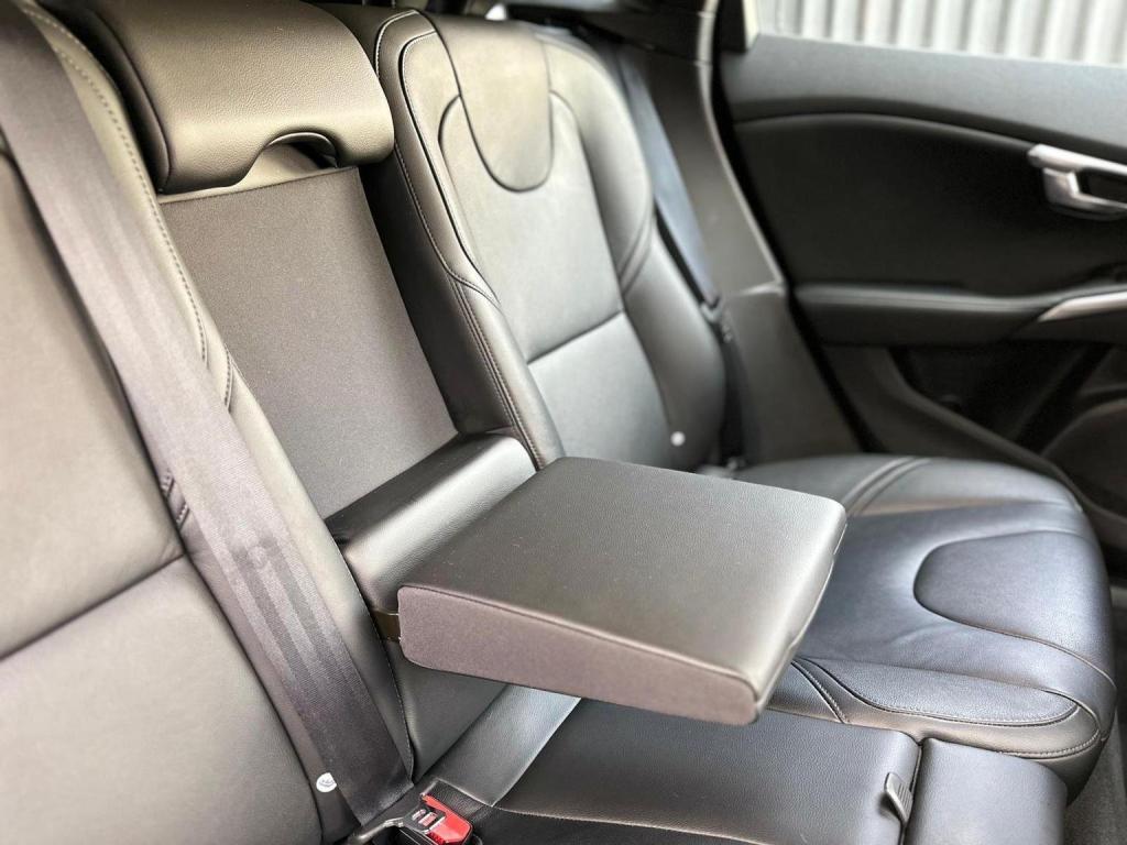 VOLVO V40 2.0 D4 SE Lux Nav Geartronic Euro 6 (s/s) 5dr 2015