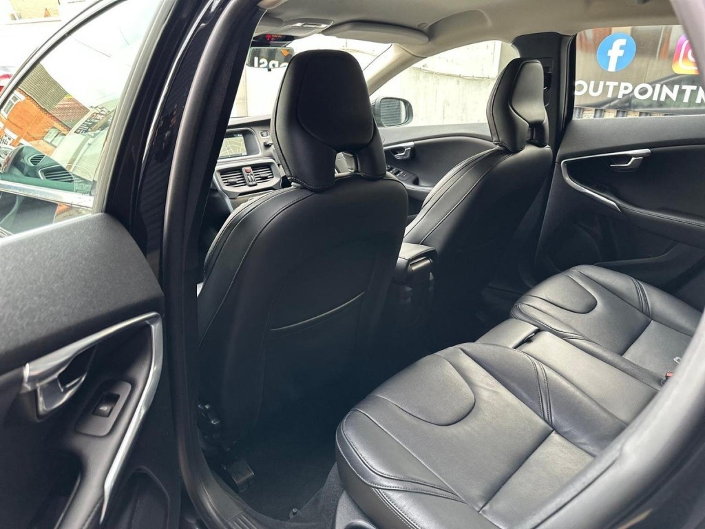 VOLVO V40 2.0 D4 SE Lux Nav Geartronic Euro 6 (s/s) 5dr 2015