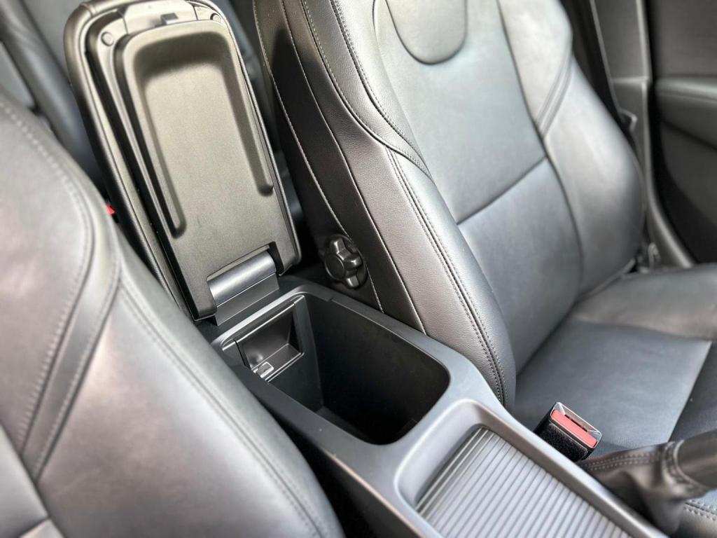 VOLVO V40 2.0 D4 SE Lux Nav Geartronic Euro 6 (s/s) 5dr 2015