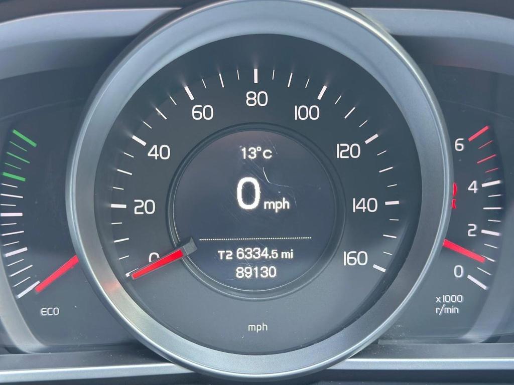 VOLVO V40 2.0 D4 SE Lux Nav Geartronic Euro 6 (s/s) 5dr 2015