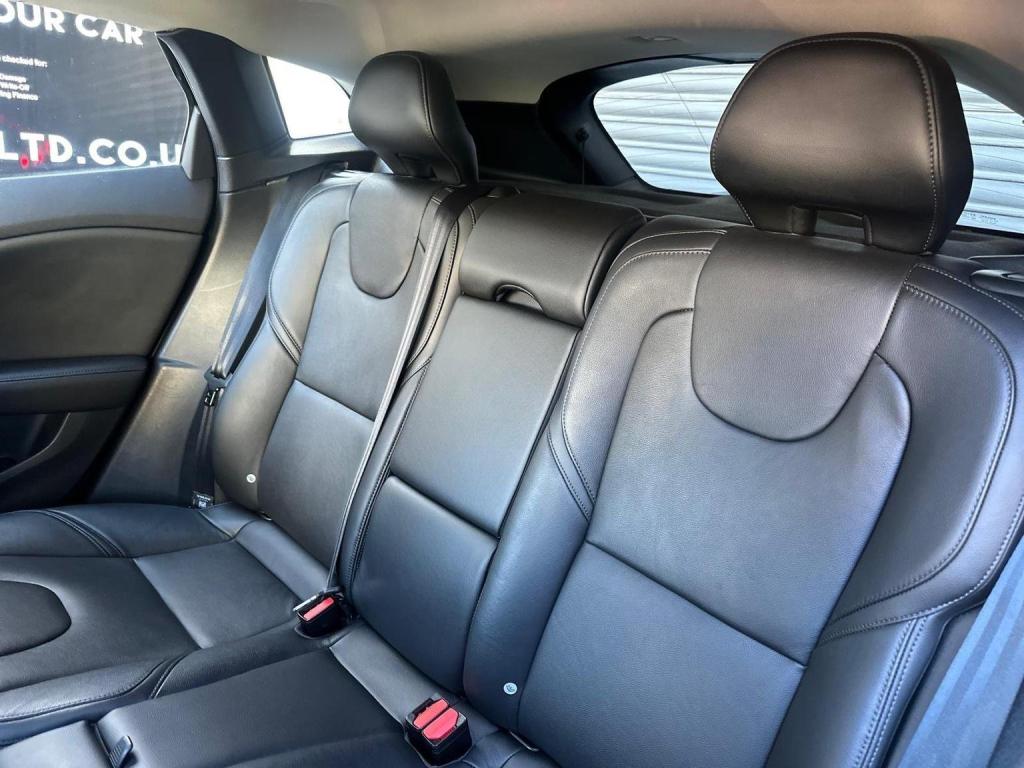VOLVO V40 2.0 D4 SE Lux Nav Geartronic Euro 6 (s/s) 5dr 2015