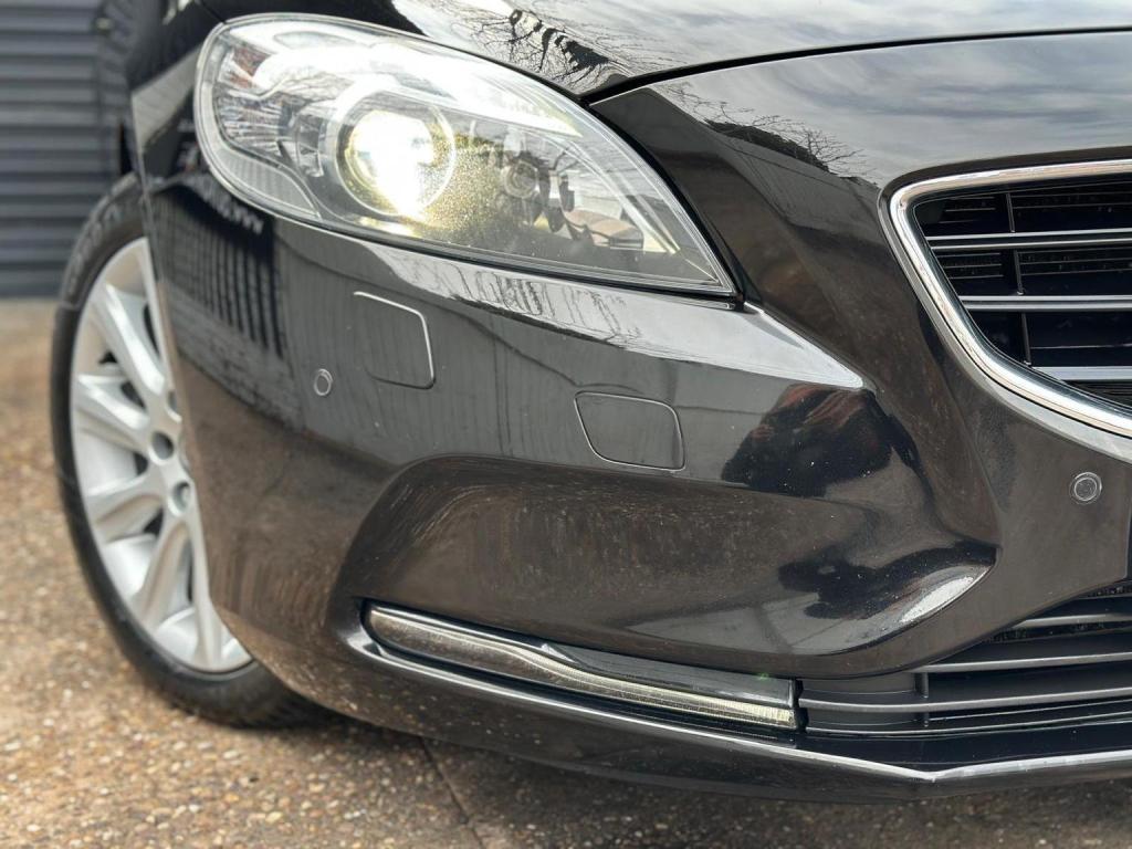 VOLVO V40 2.0 D4 SE Lux Nav Geartronic Euro 6 (s/s) 5dr 2015