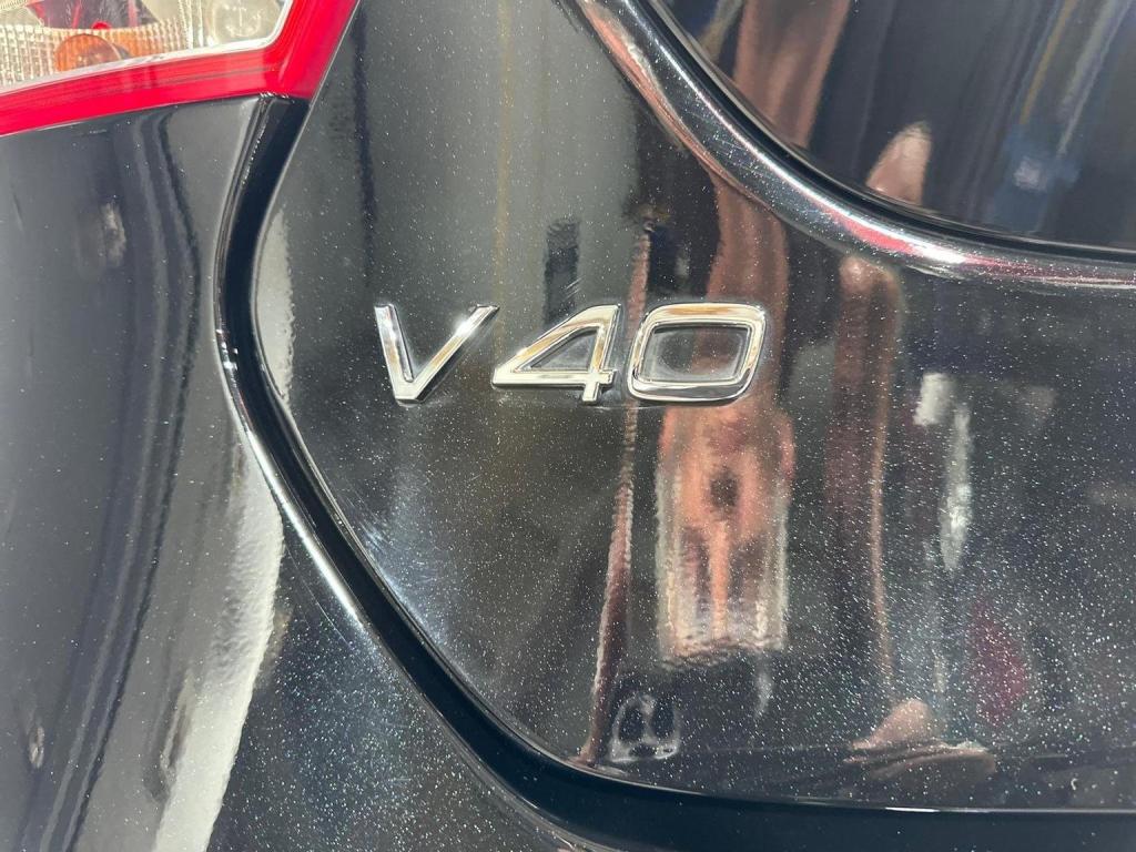 VOLVO V40 2.0 D4 SE Lux Nav Geartronic Euro 6 (s/s) 5dr 2015