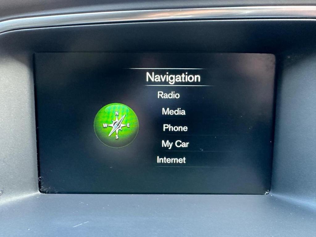 VOLVO V40 2.0 D4 SE Lux Nav Geartronic Euro 6 (s/s) 5dr 2015