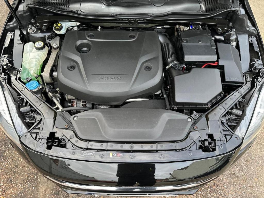 VOLVO V40 2.0 D4 SE Lux Nav Geartronic Euro 6 (s/s) 5dr 2015