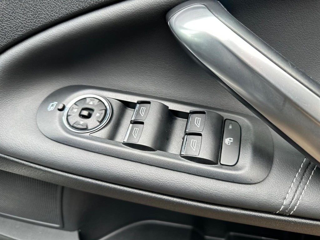 FORD MONDEO 2.2 TDCi Titanium X Euro 5 5dr 2012