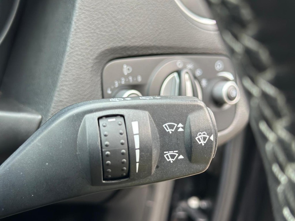 FORD MONDEO 2.2 TDCi Titanium X Euro 5 5dr 2012