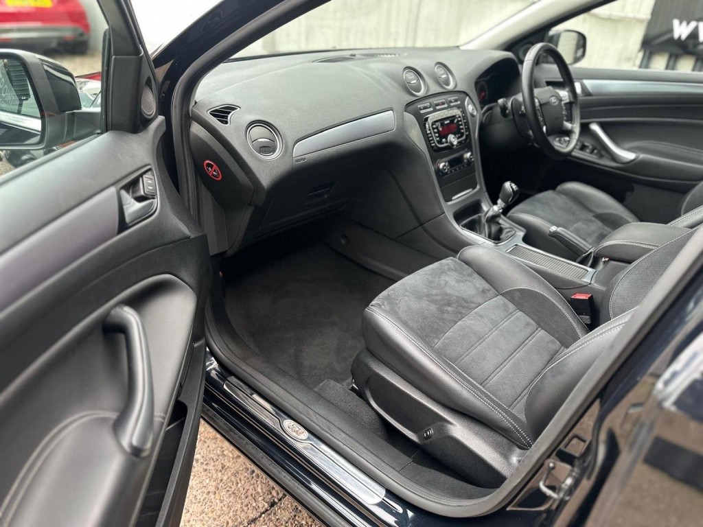 FORD MONDEO 2.2 TDCi Titanium X Euro 5 5dr 2012