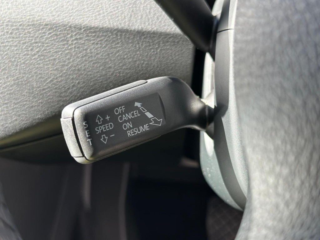 VOLKSWAGEN CC 2.0 TDI BlueMotion Tech R-Line DSG Euro 5 (s/s) 4dr 2014