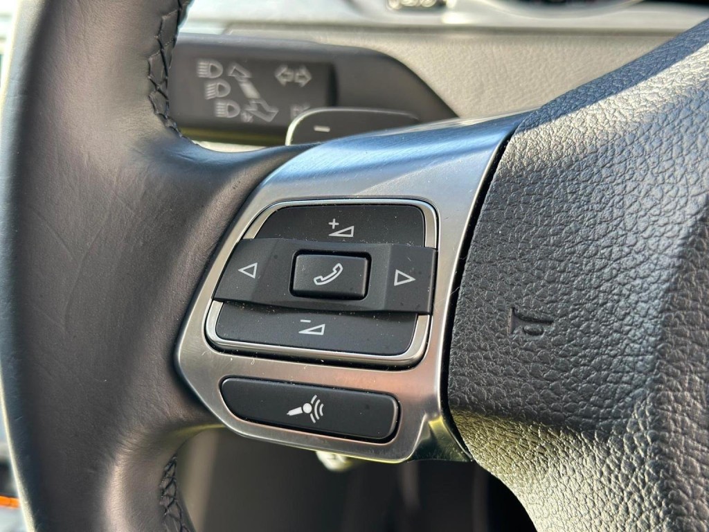 VOLKSWAGEN CC 2.0 TDI BlueMotion Tech R-Line DSG Euro 5 (s/s) 4dr 2014