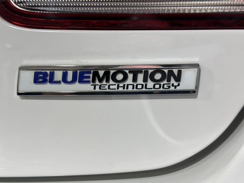 VOLKSWAGEN CC 2.0 TDI BlueMotion Tech R-Line DSG Euro 5 (s/s) 4dr 2014