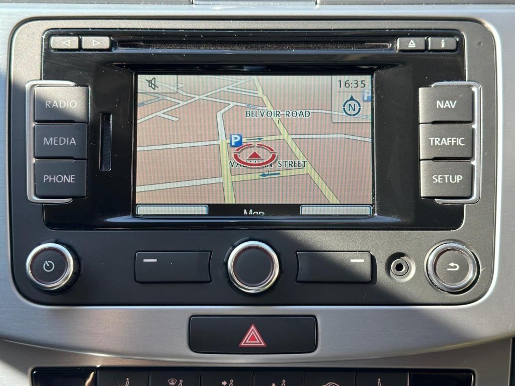 VOLKSWAGEN CC 2.0 TDI BlueMotion Tech R-Line DSG Euro 5 (s/s) 4dr 2014