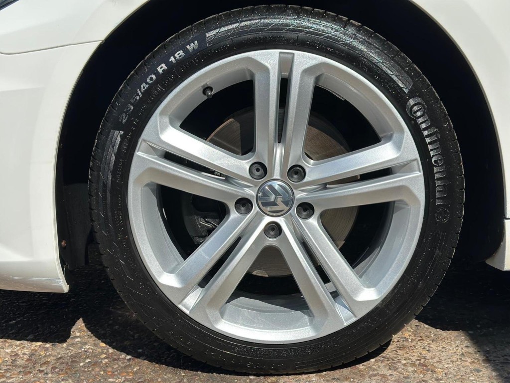 VOLKSWAGEN CC 2.0 TDI BlueMotion Tech R-Line DSG Euro 5 (s/s) 4dr 2014