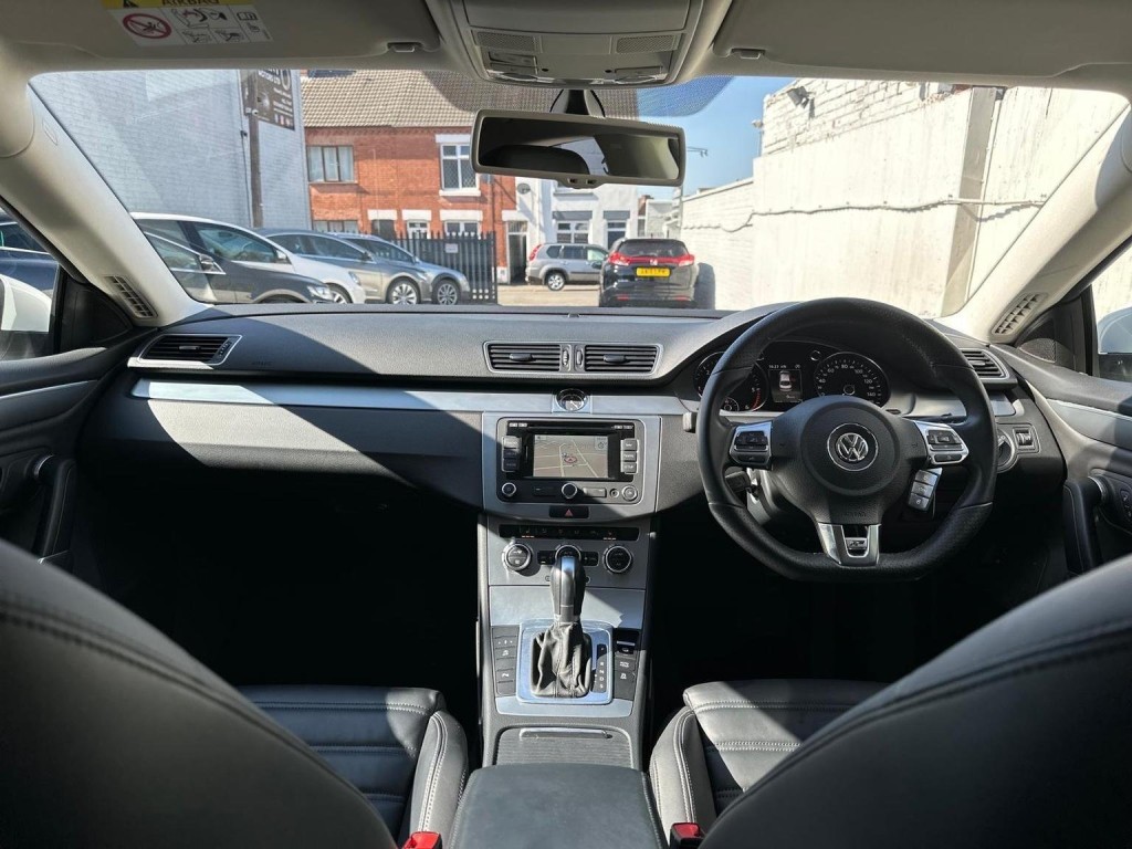 VOLKSWAGEN CC 2.0 TDI BlueMotion Tech R-Line DSG Euro 5 (s/s) 4dr 2014