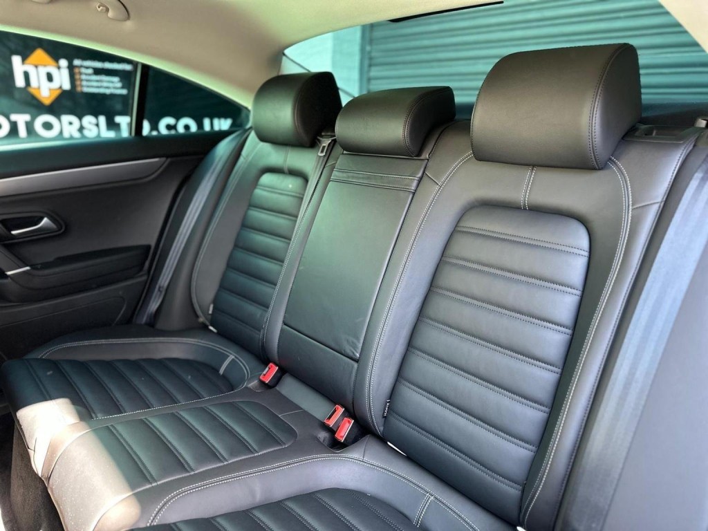 VOLKSWAGEN CC 2.0 TDI BlueMotion Tech R-Line DSG Euro 5 (s/s) 4dr 2014