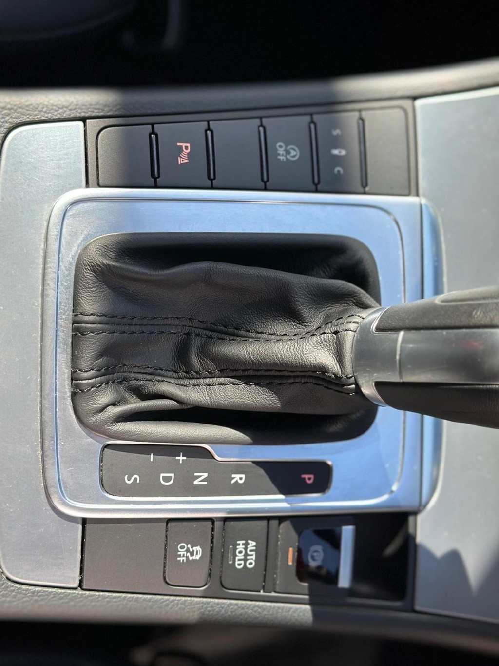 VOLKSWAGEN CC 2.0 TDI BlueMotion Tech R-Line DSG Euro 5 (s/s) 4dr 2014