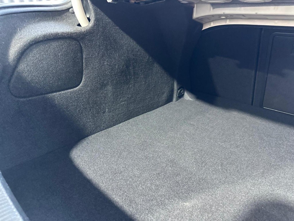 VOLKSWAGEN CC 2.0 TDI BlueMotion Tech R-Line DSG Euro 5 (s/s) 4dr 2014