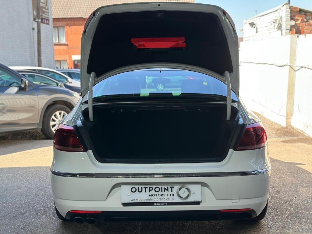 VOLKSWAGEN CC 2.0 TDI BlueMotion Tech R-Line DSG Euro 5 (s/s) 4dr 2014