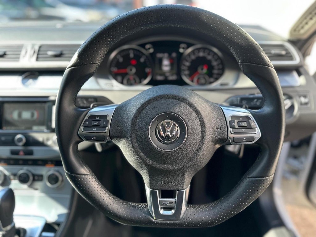 VOLKSWAGEN CC 2.0 TDI BlueMotion Tech R-Line DSG Euro 5 (s/s) 4dr 2014