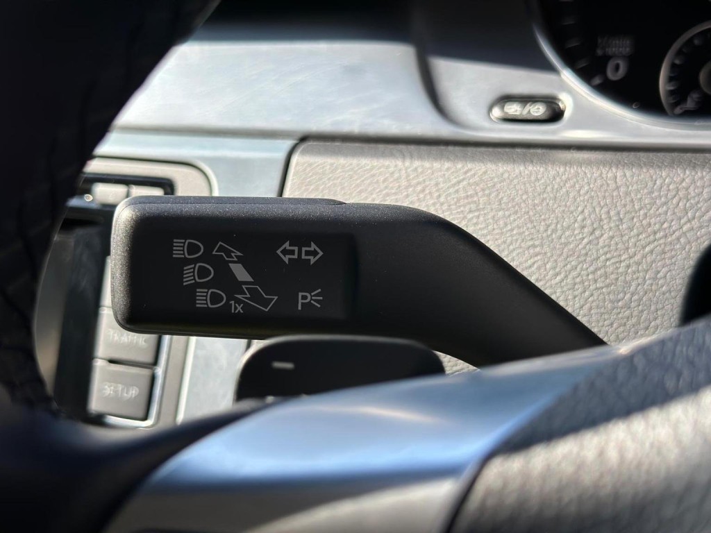 VOLKSWAGEN CC 2.0 TDI BlueMotion Tech R-Line DSG Euro 5 (s/s) 4dr 2014