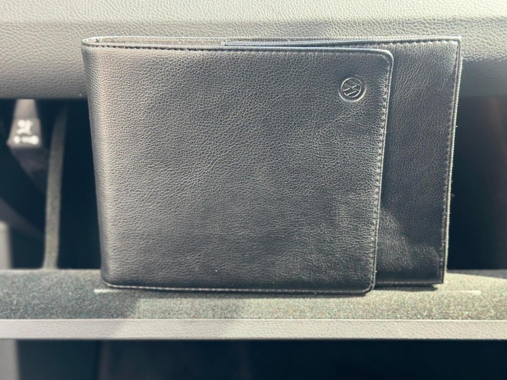 VOLKSWAGEN CC 2.0 TDI BlueMotion Tech R-Line DSG Euro 5 (s/s) 4dr 2014