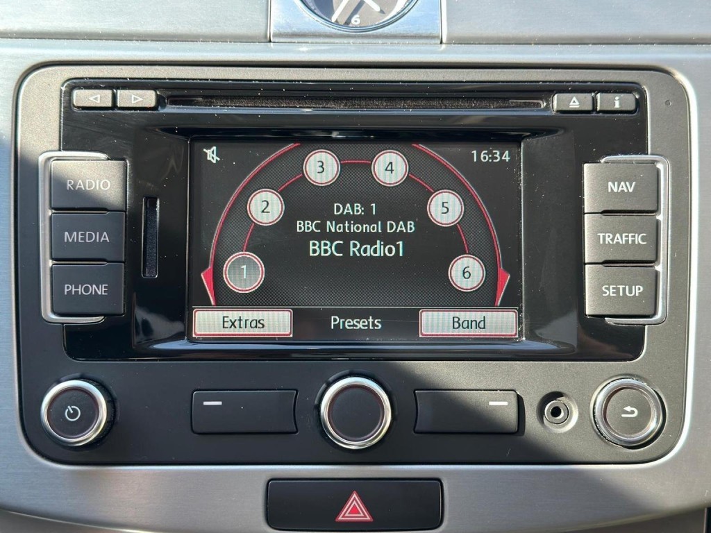 VOLKSWAGEN CC 2.0 TDI BlueMotion Tech R-Line DSG Euro 5 (s/s) 4dr 2014