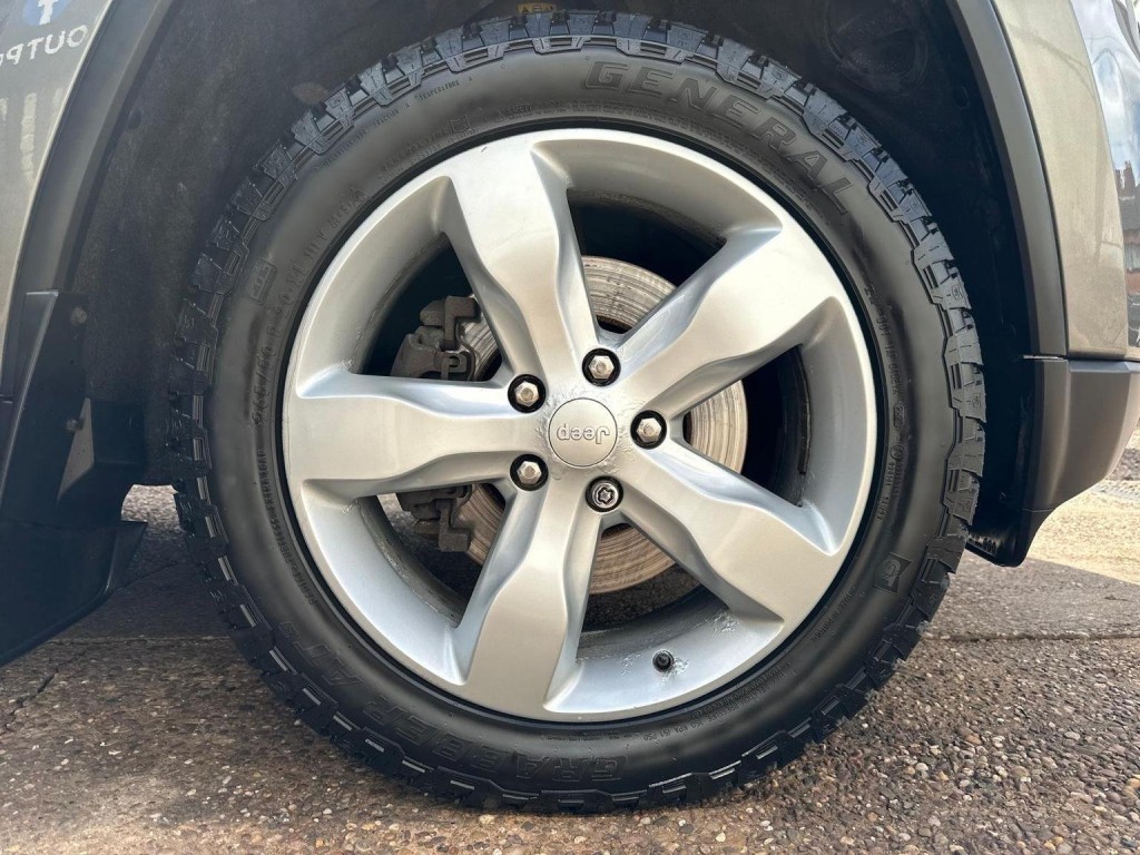 JEEP GRAND CHEROKEE 3.0 V6 CRD Overland Summit Auto 4WD Euro 5 5dr 2012