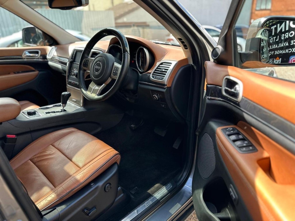 JEEP GRAND CHEROKEE 3.0 V6 CRD Overland Summit Auto 4WD Euro 5 5dr 2012