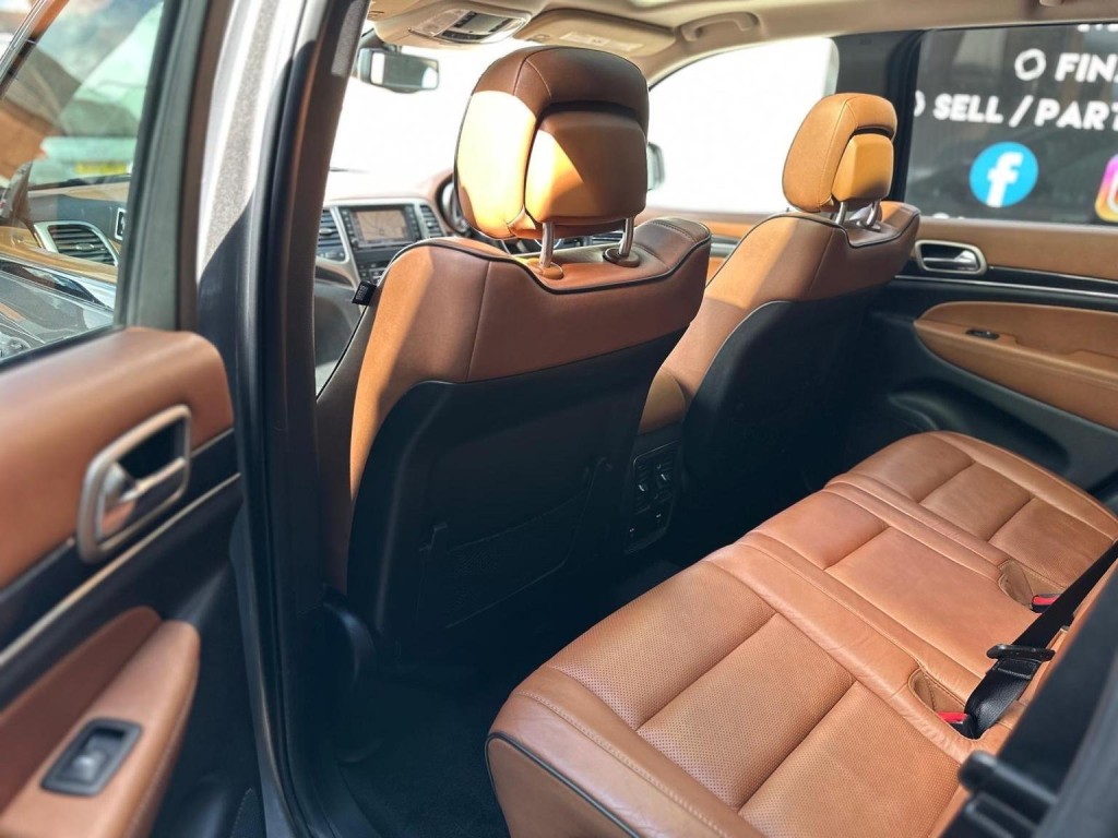 JEEP GRAND CHEROKEE 3.0 V6 CRD Overland Summit Auto 4WD Euro 5 5dr 2012