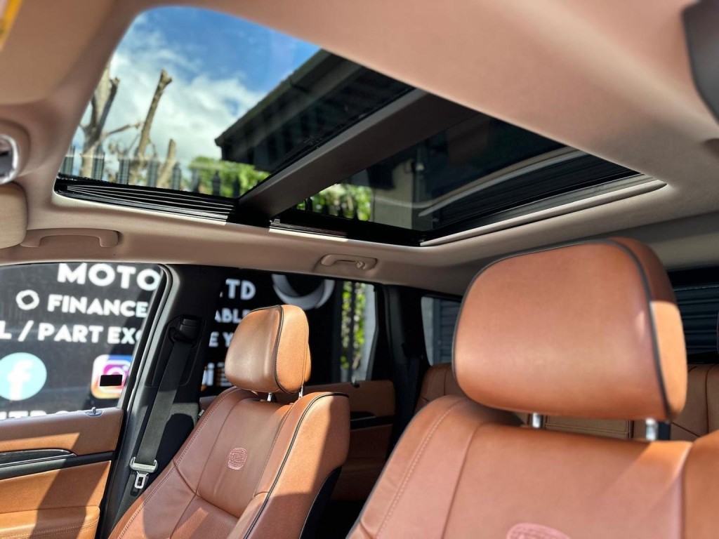 JEEP GRAND CHEROKEE 3.0 V6 CRD Overland Summit Auto 4WD Euro 5 5dr 2012