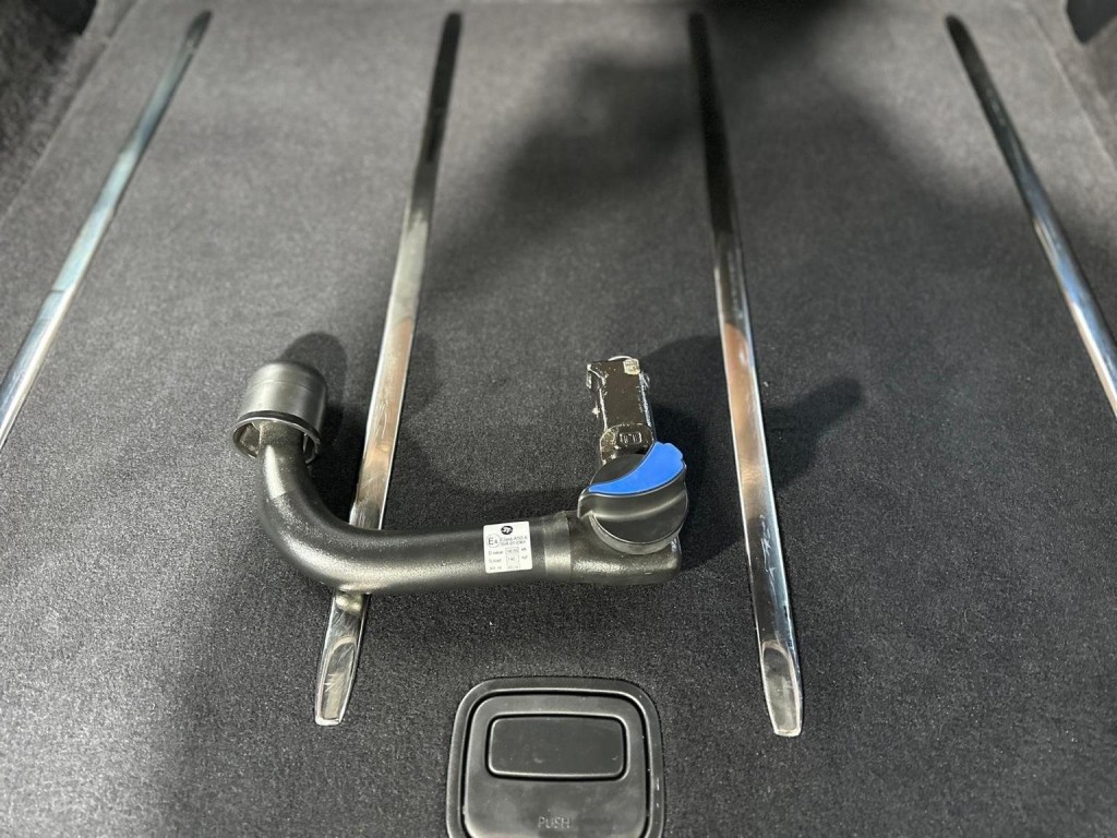 JEEP GRAND CHEROKEE 3.0 V6 CRD Overland Summit Auto 4WD Euro 5 5dr 2012