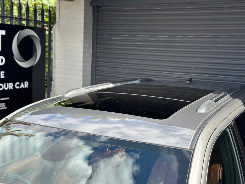 JEEP GRAND CHEROKEE 3.0 V6 CRD Overland Summit Auto 4WD Euro 5 5dr 2012