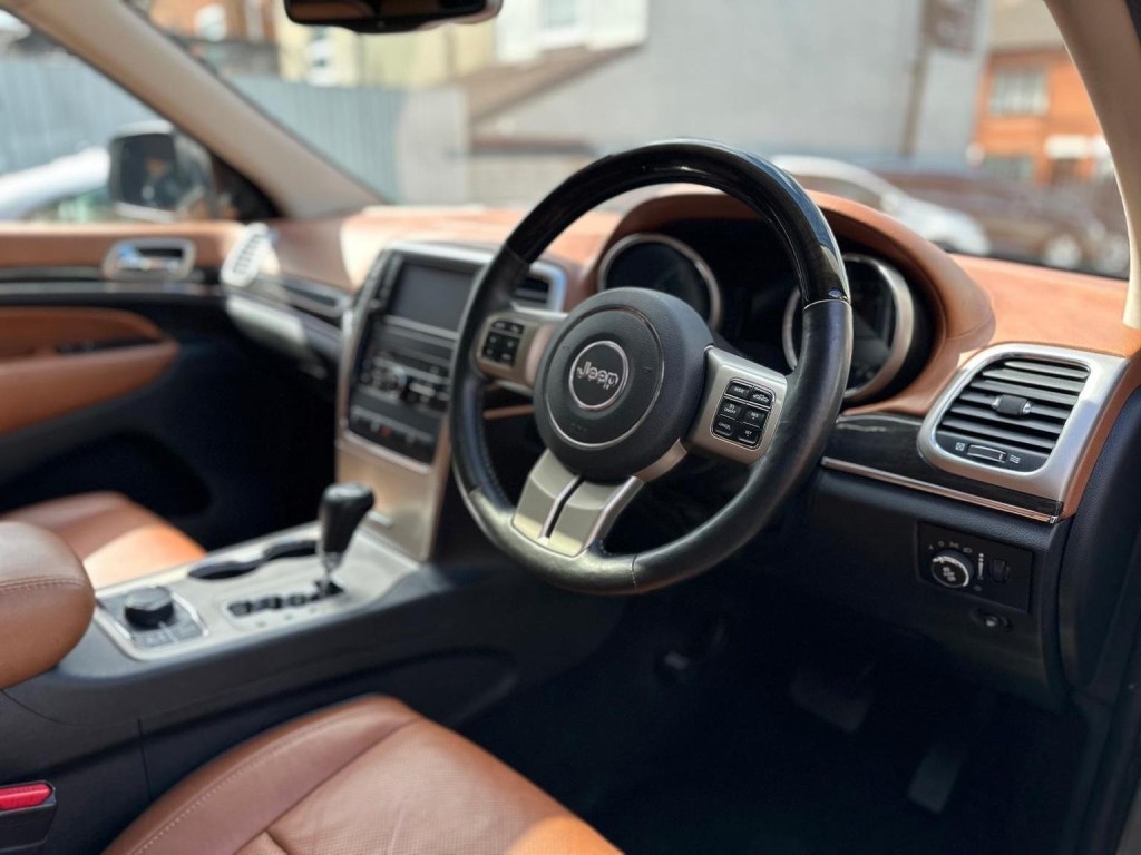 JEEP GRAND CHEROKEE 3.0 V6 CRD Overland Summit Auto 4WD Euro 5 5dr 2012