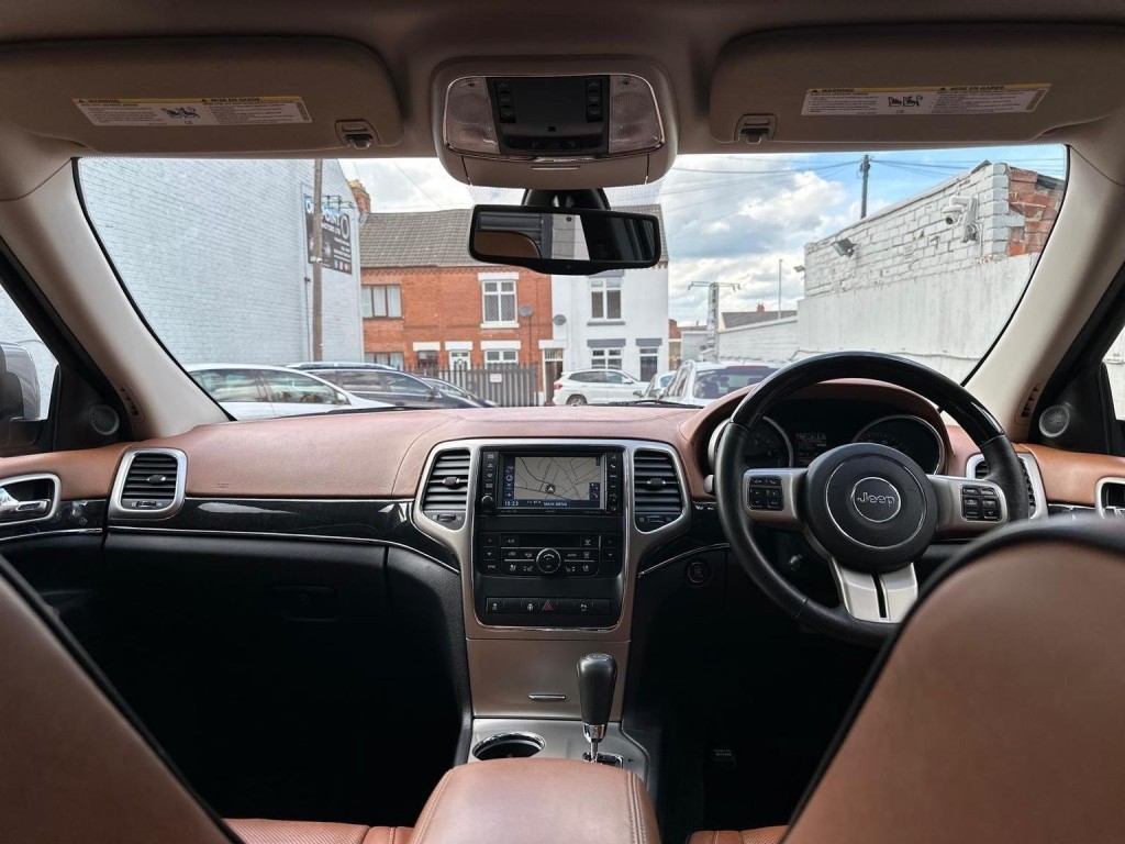 JEEP GRAND CHEROKEE 3.0 V6 CRD Overland Summit Auto 4WD Euro 5 5dr 2012