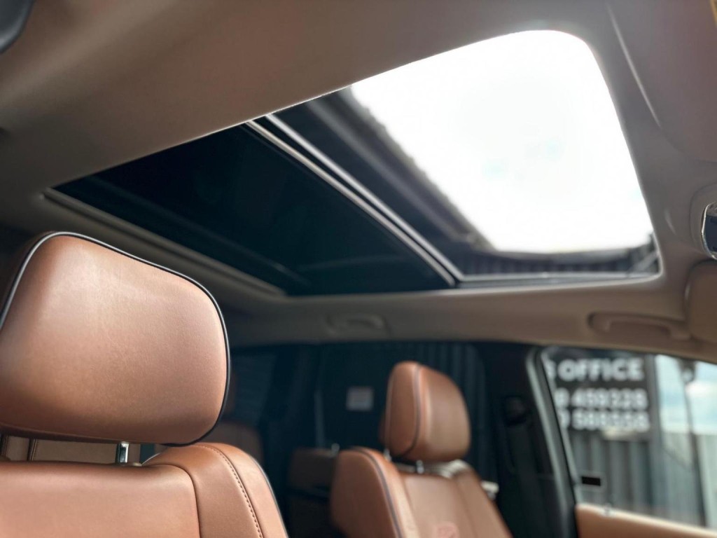 JEEP GRAND CHEROKEE 3.0 V6 CRD Overland Summit Auto 4WD Euro 5 5dr 2012