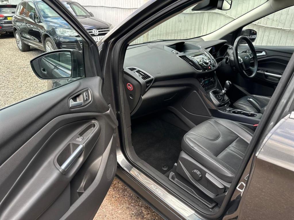 FORD KUGA 2.0 TDCi Titanium X Sport AWD Euro 6 (s/s) 5dr 2015