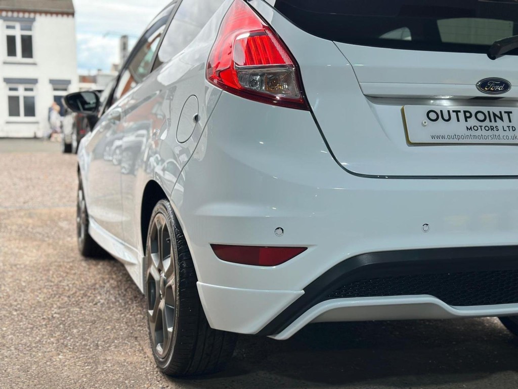 FORD FIESTA 1.6T EcoBoost ST-3 Euro 6 3dr 2017