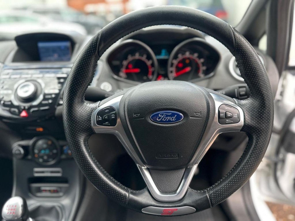 FORD FIESTA 1.6T EcoBoost ST-3 Euro 6 3dr 2017