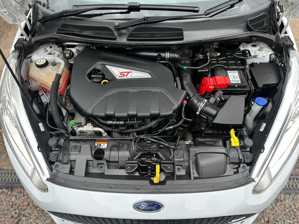 FORD FIESTA 1.6T EcoBoost ST-3 Euro 6 3dr 2017