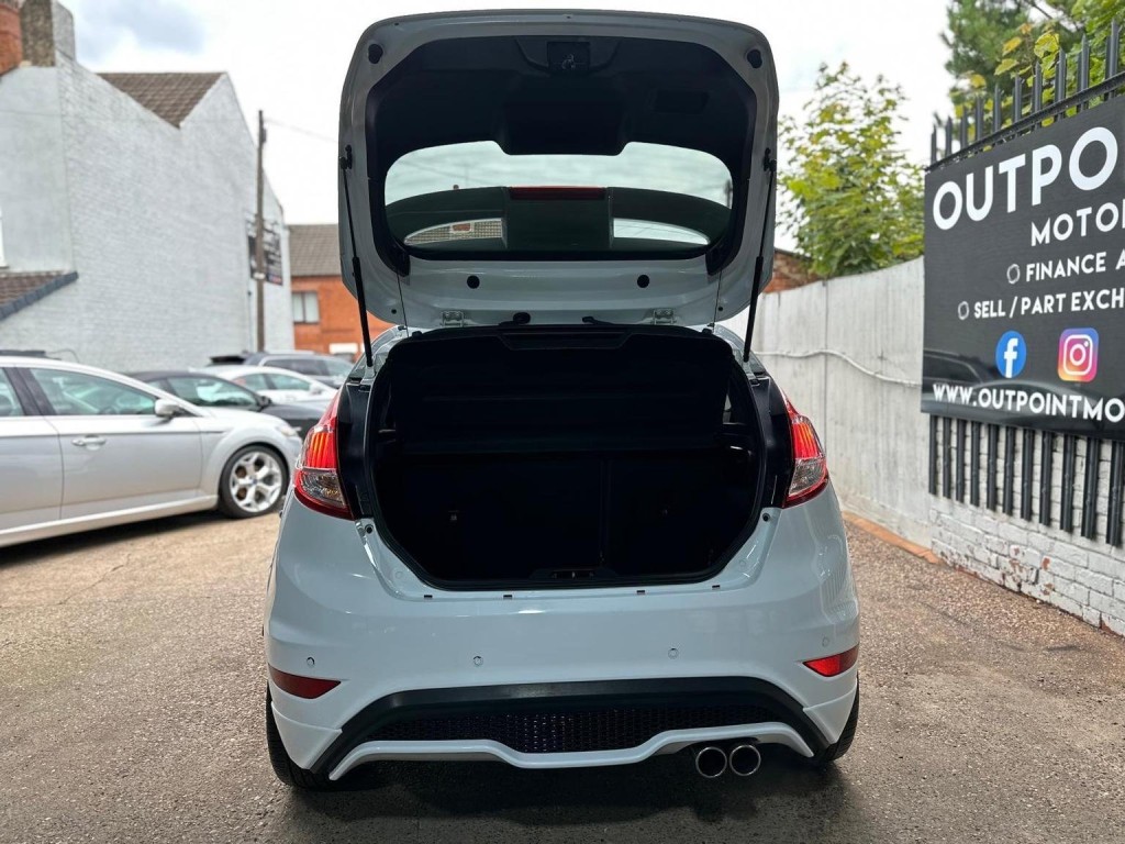 FORD FIESTA 1.6T EcoBoost ST-3 Euro 6 3dr 2017