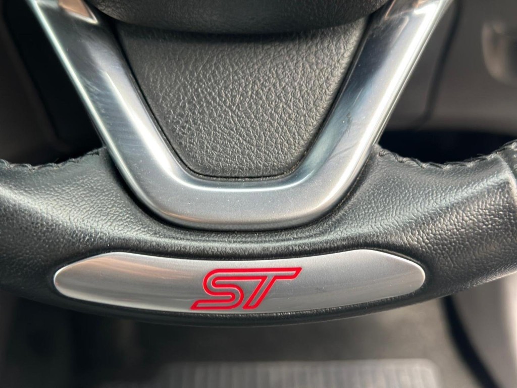 FORD FIESTA 1.6T EcoBoost ST-3 Euro 6 3dr 2017