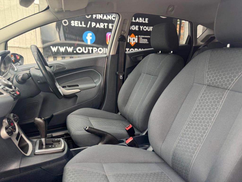 FORD FIESTA 1.4 Titanium 5dr 2011